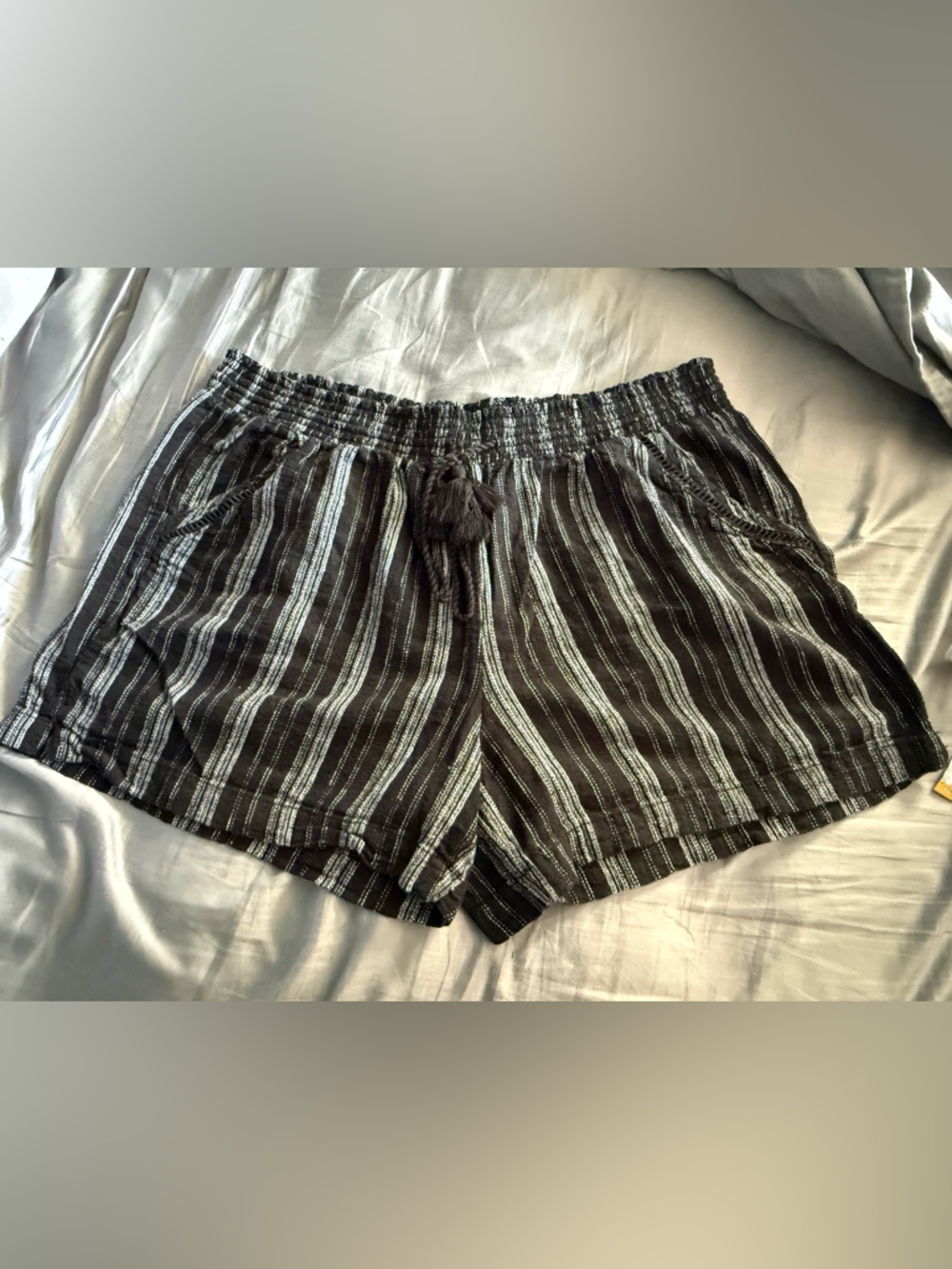 Briggs New York Black and White Striped Pull-On High Waisted Shorts